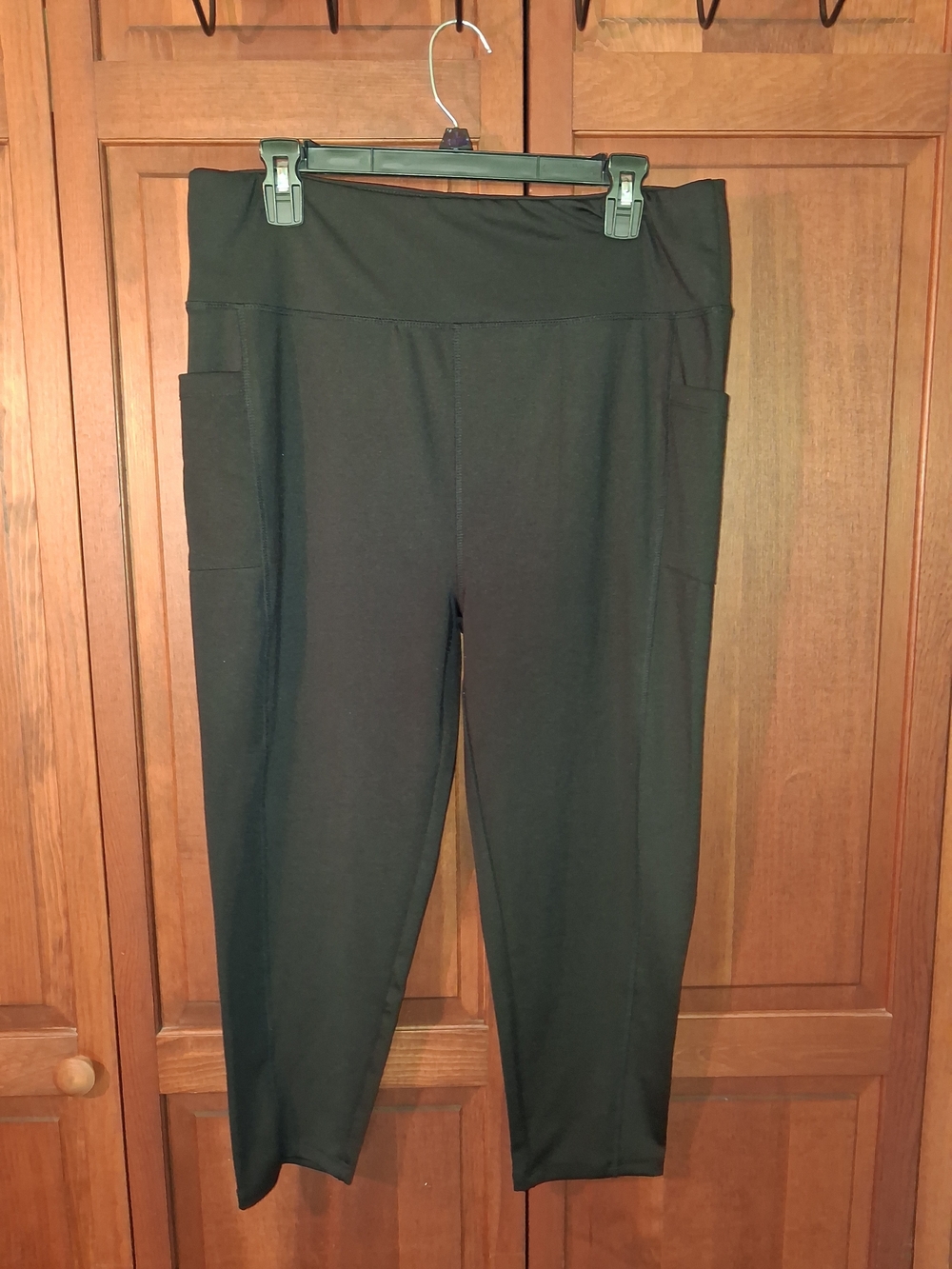 High-Rise Black Leggings with Side Pockets, Size 1X